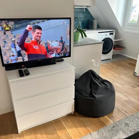 16eme Apartmán *